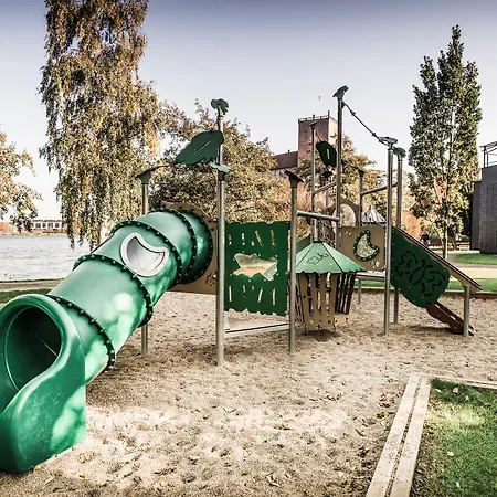 Отель Kolding Hotel Apartments 4*