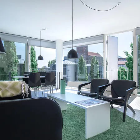 아파트먼트 4* 콜딩